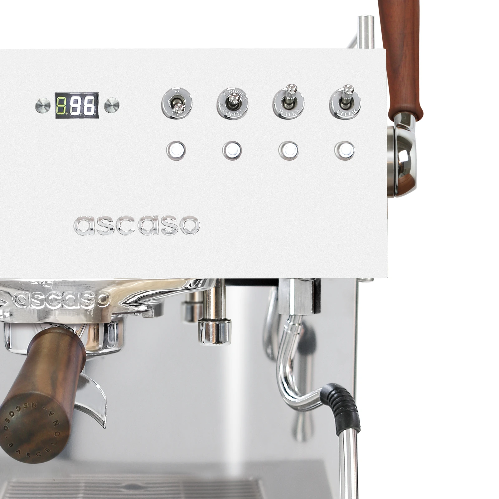 „Ascaso“ Steel DUO PLUS белого цвета, вид спереди: дисплей, рычаг пара с ореховой рукоятью и паровая трубка