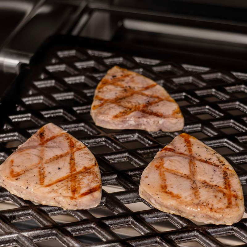 Fish steaks on the „CB“ FORMULA grill XS cast-iron grid